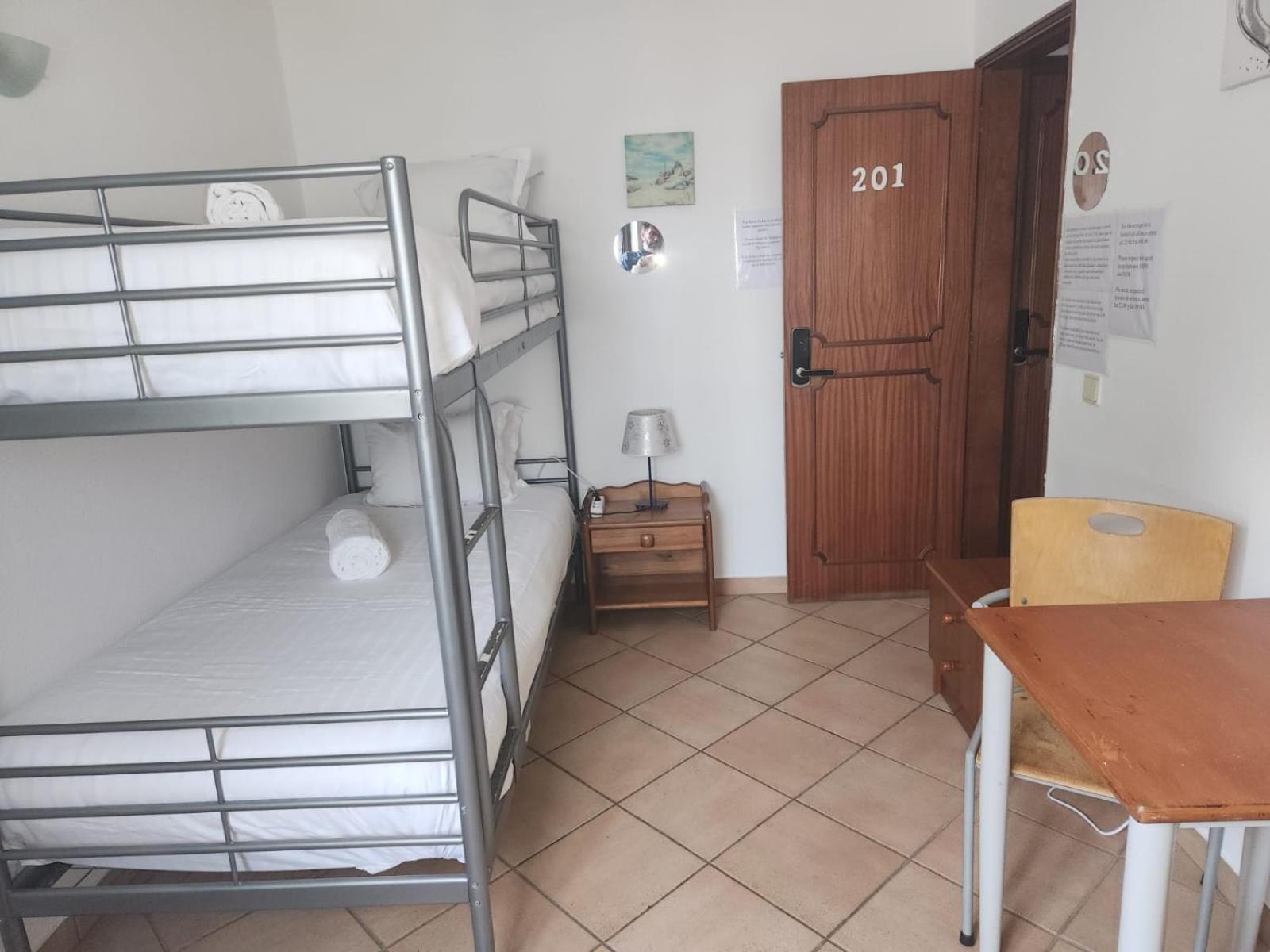 Hostel Sunny House Lagos Exteriér fotografie