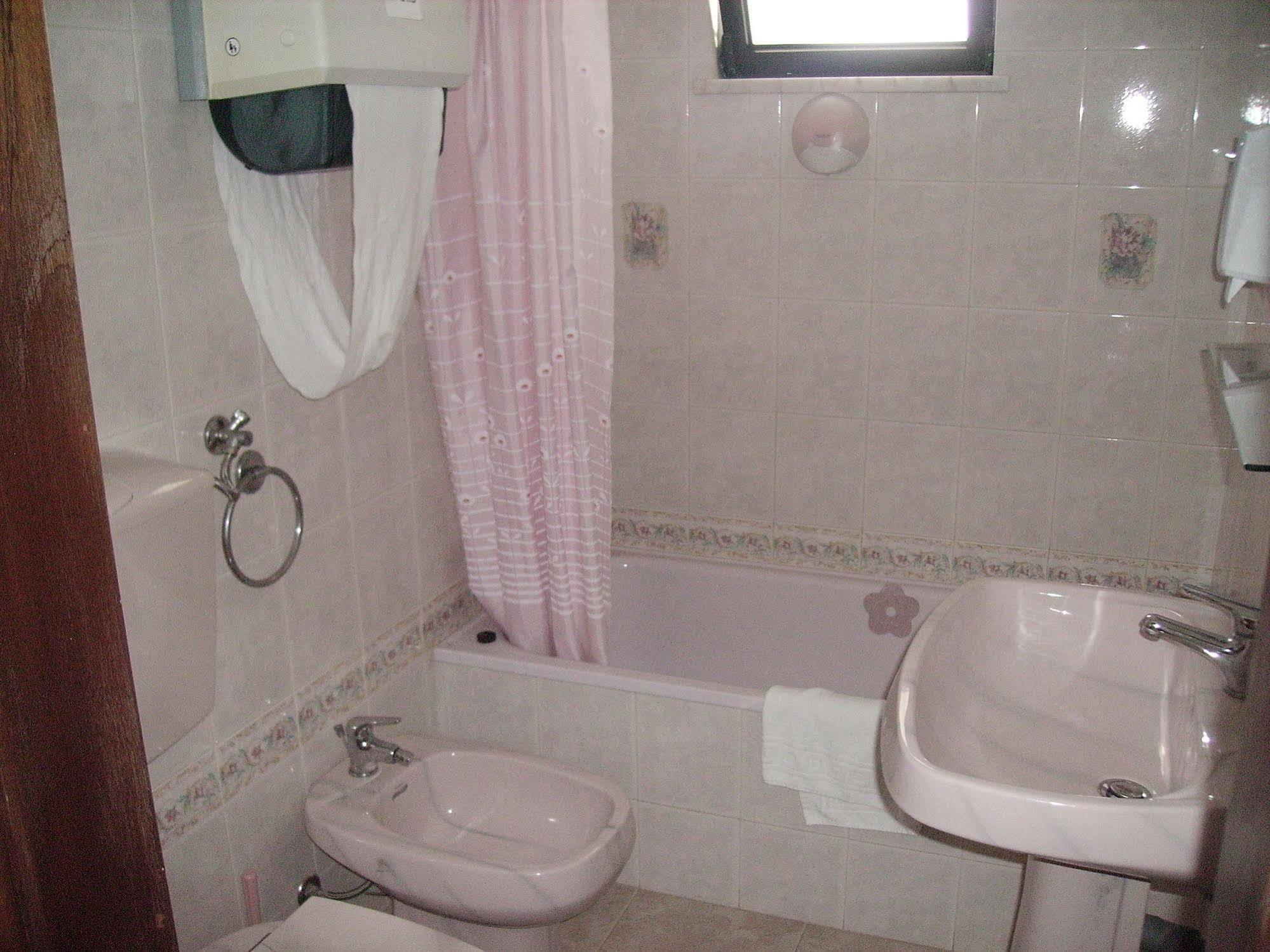 Hostel Sunny House Lagos Exteriér fotografie